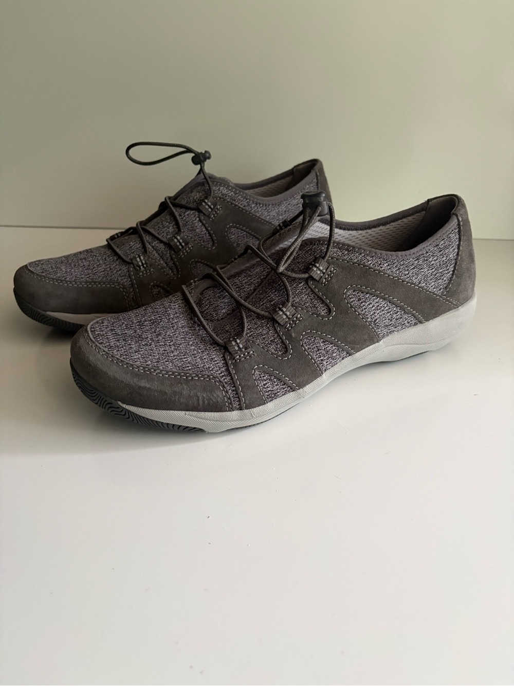 Dansko Women's Holland Sneaker Size 41 US 11-11.5
